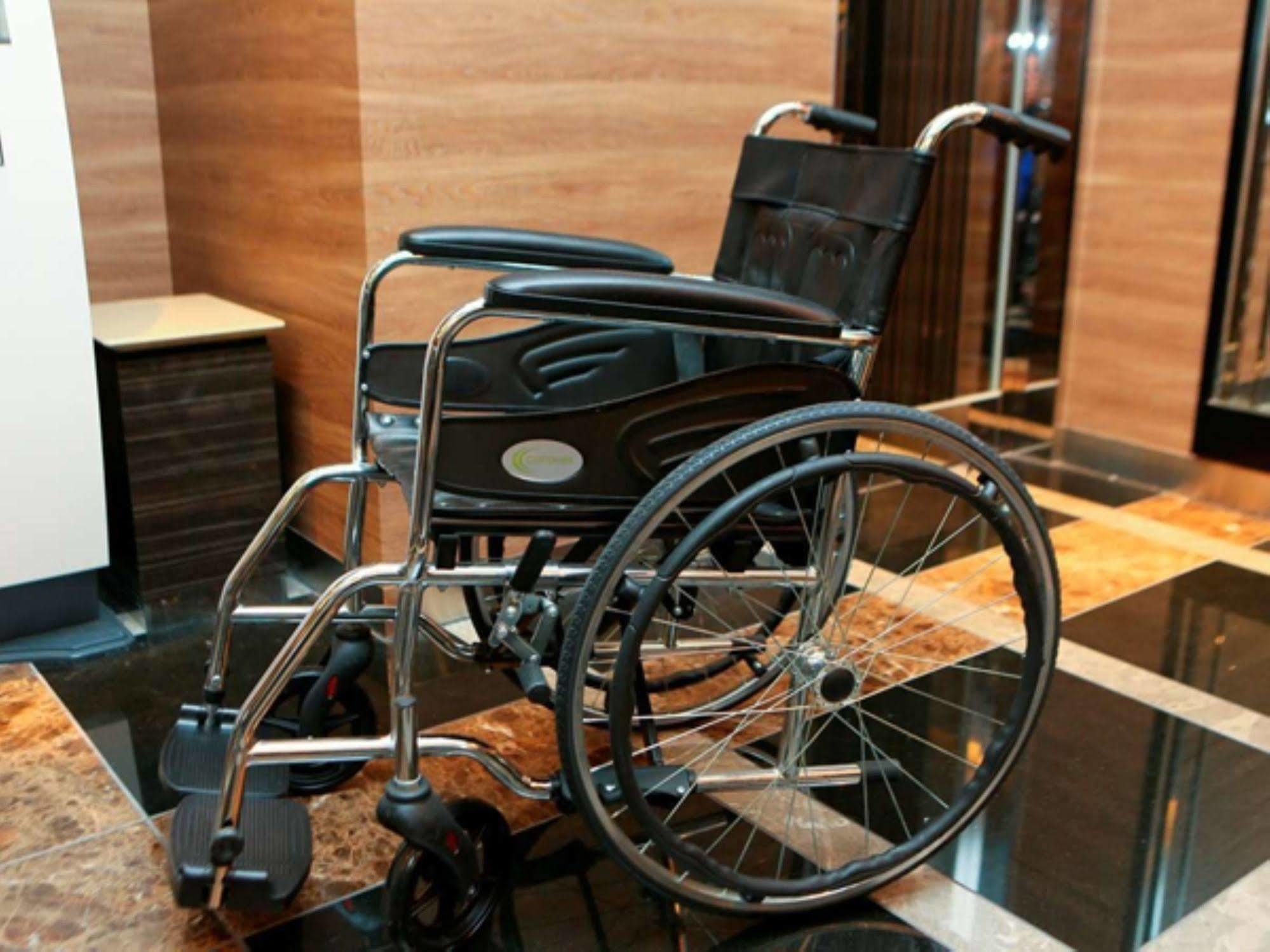 APA Hotel Nihombashi Hamacho-eki Minami Tokyo Bagian luar foto